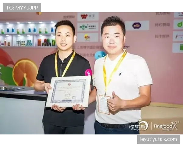 唐佳豪训练完直接去奢侈品店刷卡,这自律和消费观我真看不懂 唐佳豪训练完直接去奢侈品店刷卡,这自律和消费观我真看不懂